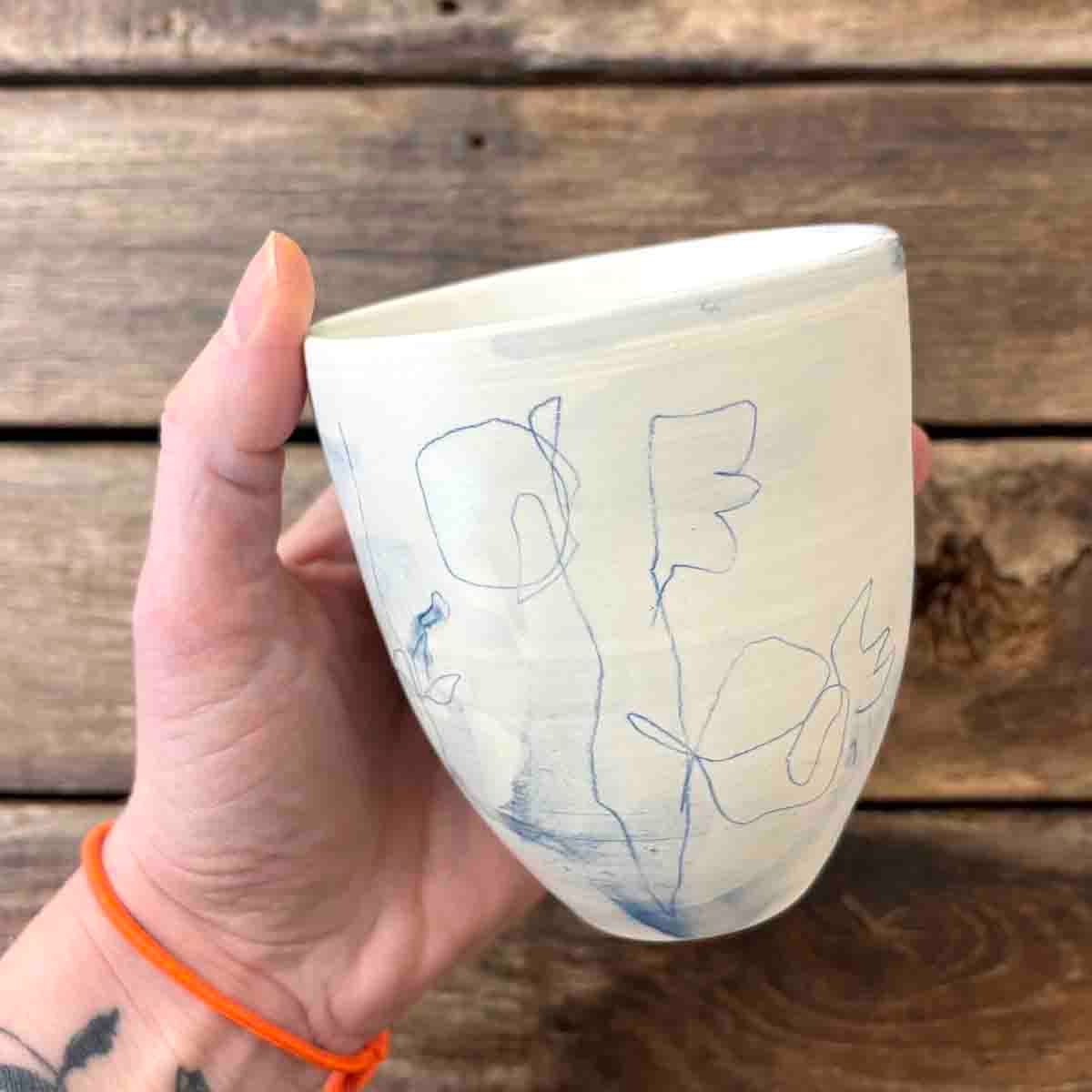 Malerisk krus, porselen 11 cm (P01)