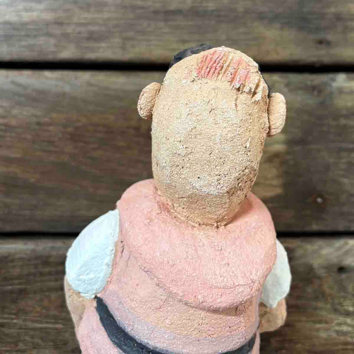 Georg, keramikk-skulptur på tresokkel 31 cm