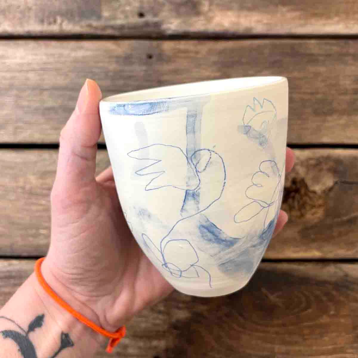 Malerisk krus, porselen 11 cm (P01)