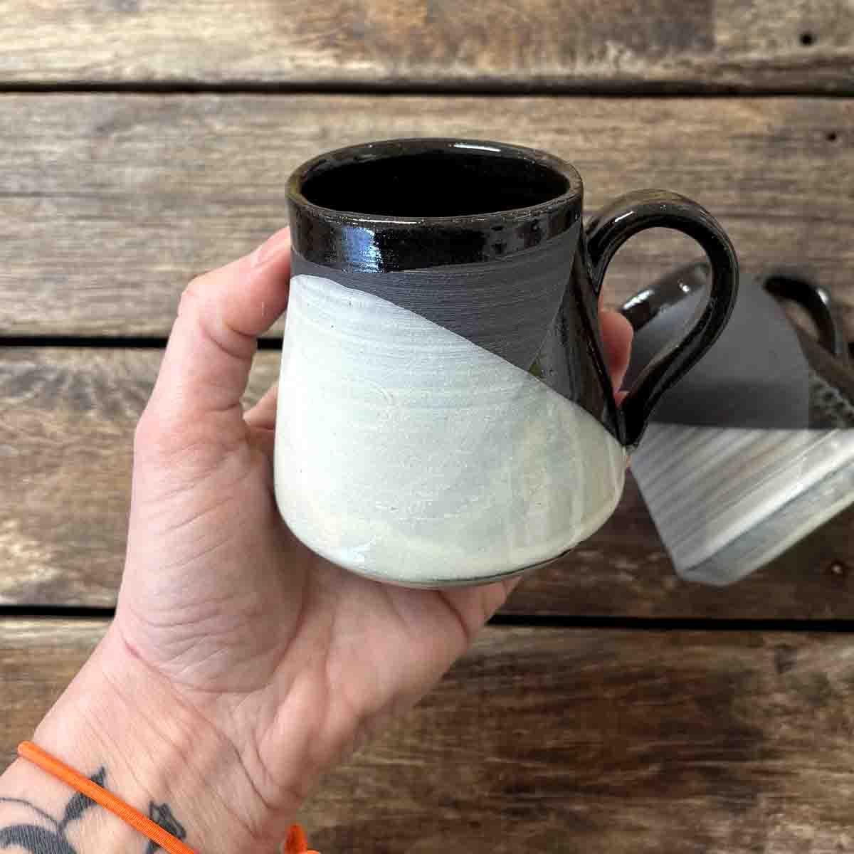 Shake, kopp med hank keramikk 9 cm