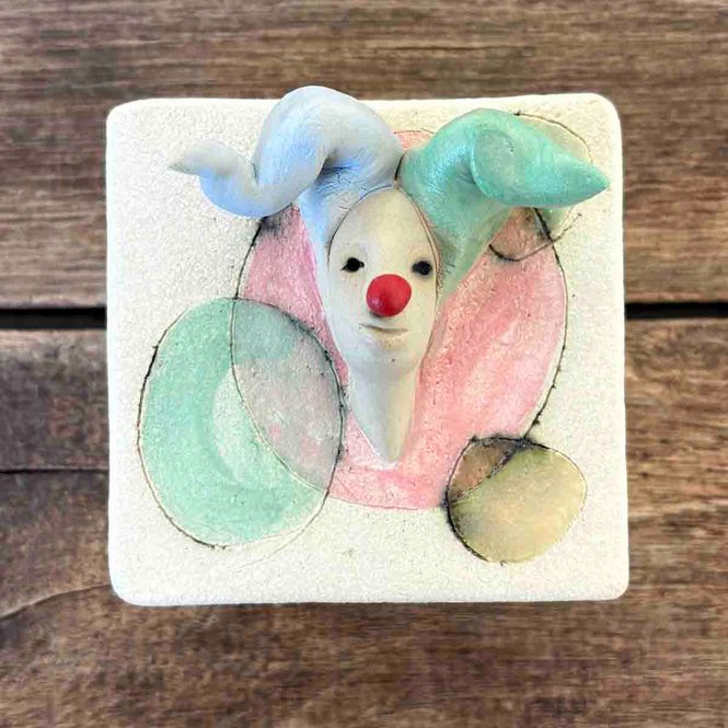 Hovedbilde Kunstkloss, skulptur vegg ca 9x9 (M-606)